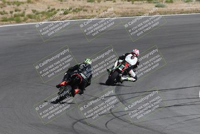 media/Apr-20-2025-AHRMA (Sun) [[393a79c373]]/Race/Group 12/Turn 4b/